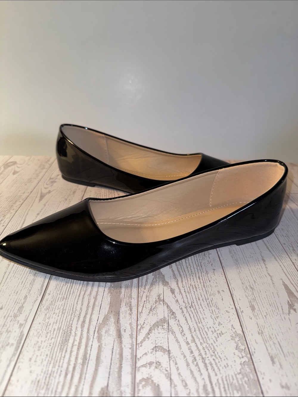 SHEIN Black Patent Pointed-Toe Flats
